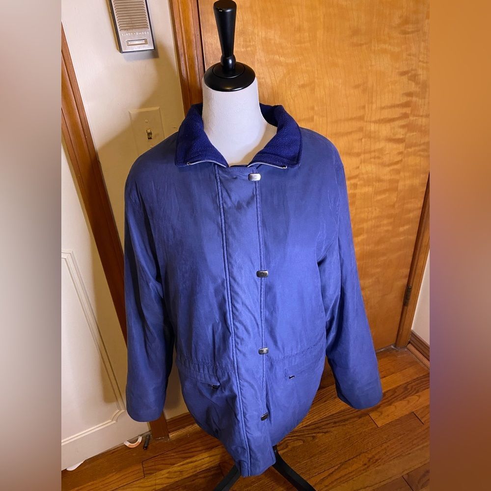 Woman’s jacket - Picture 7 of 9
